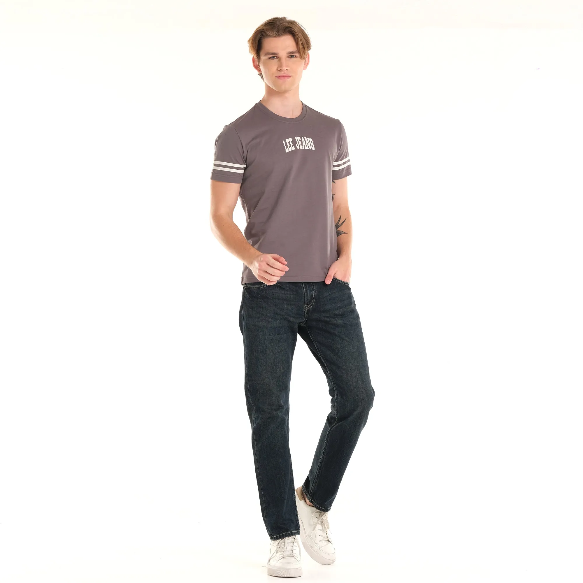 MENS' BASIC LOGO TEE WITH STRIPES ON SLEEVES