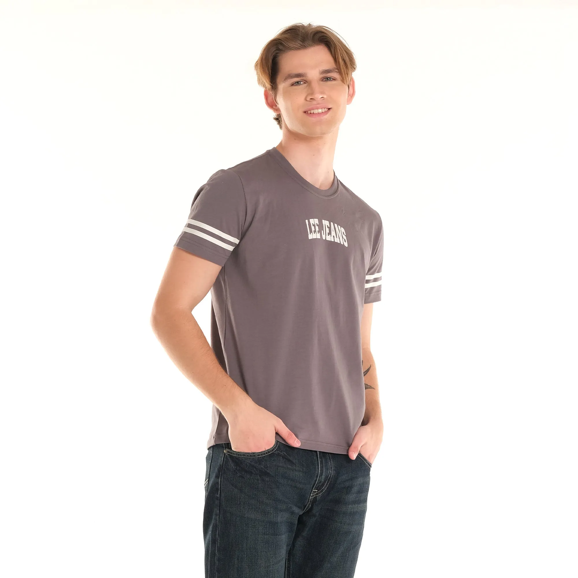 MENS' BASIC LOGO TEE WITH STRIPES ON SLEEVES