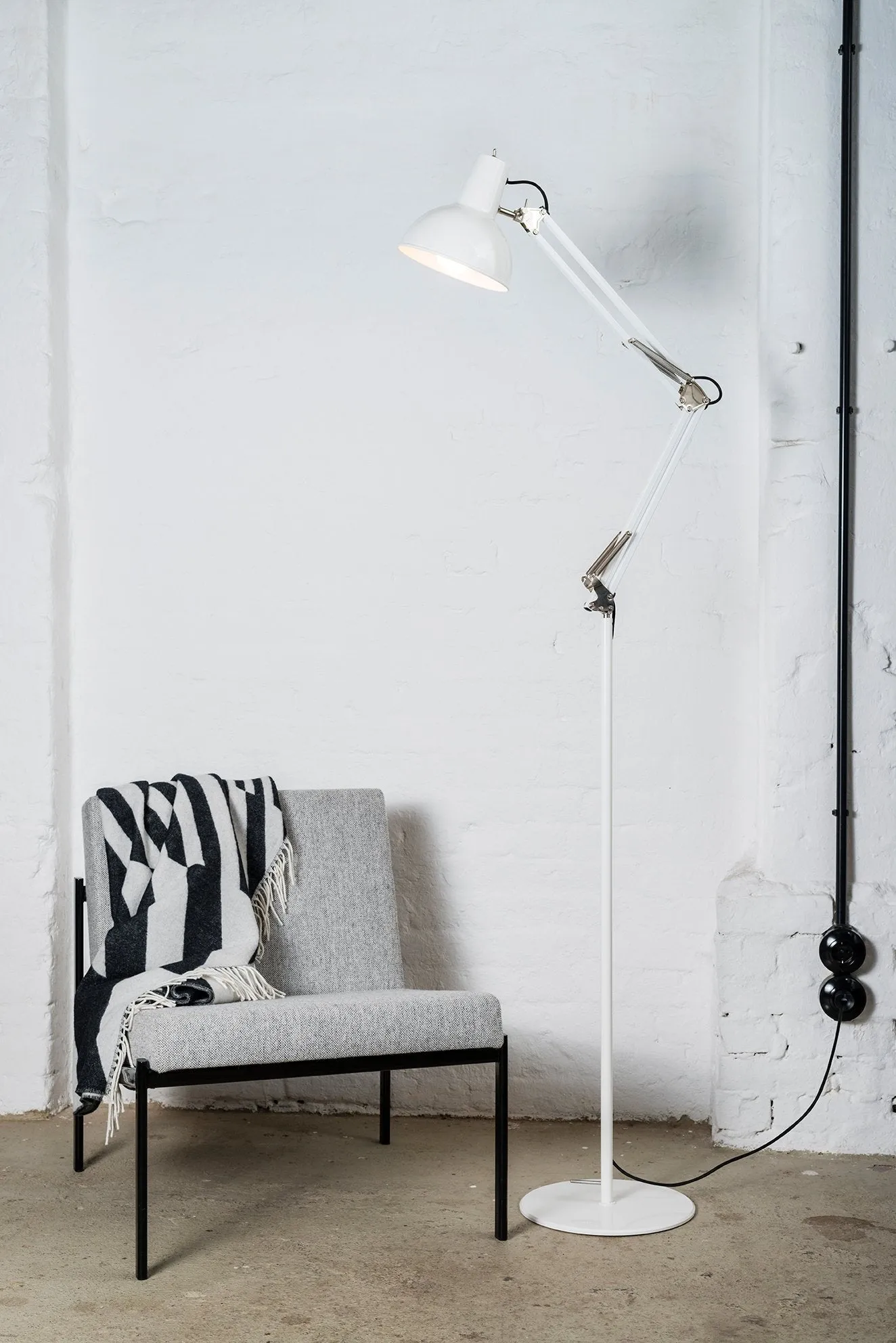 Spring Balanced Floor Lamp