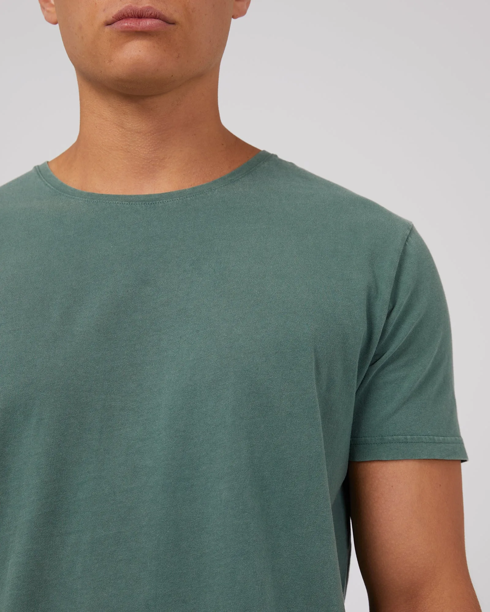 Tail Tee Pine