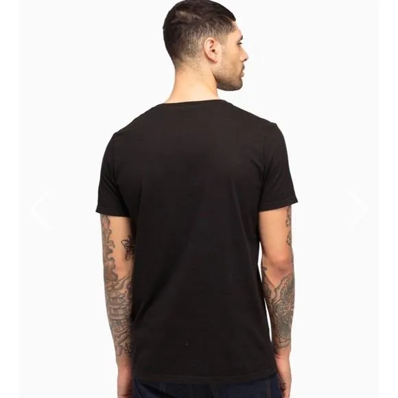 V-Neck Tee (Black)
