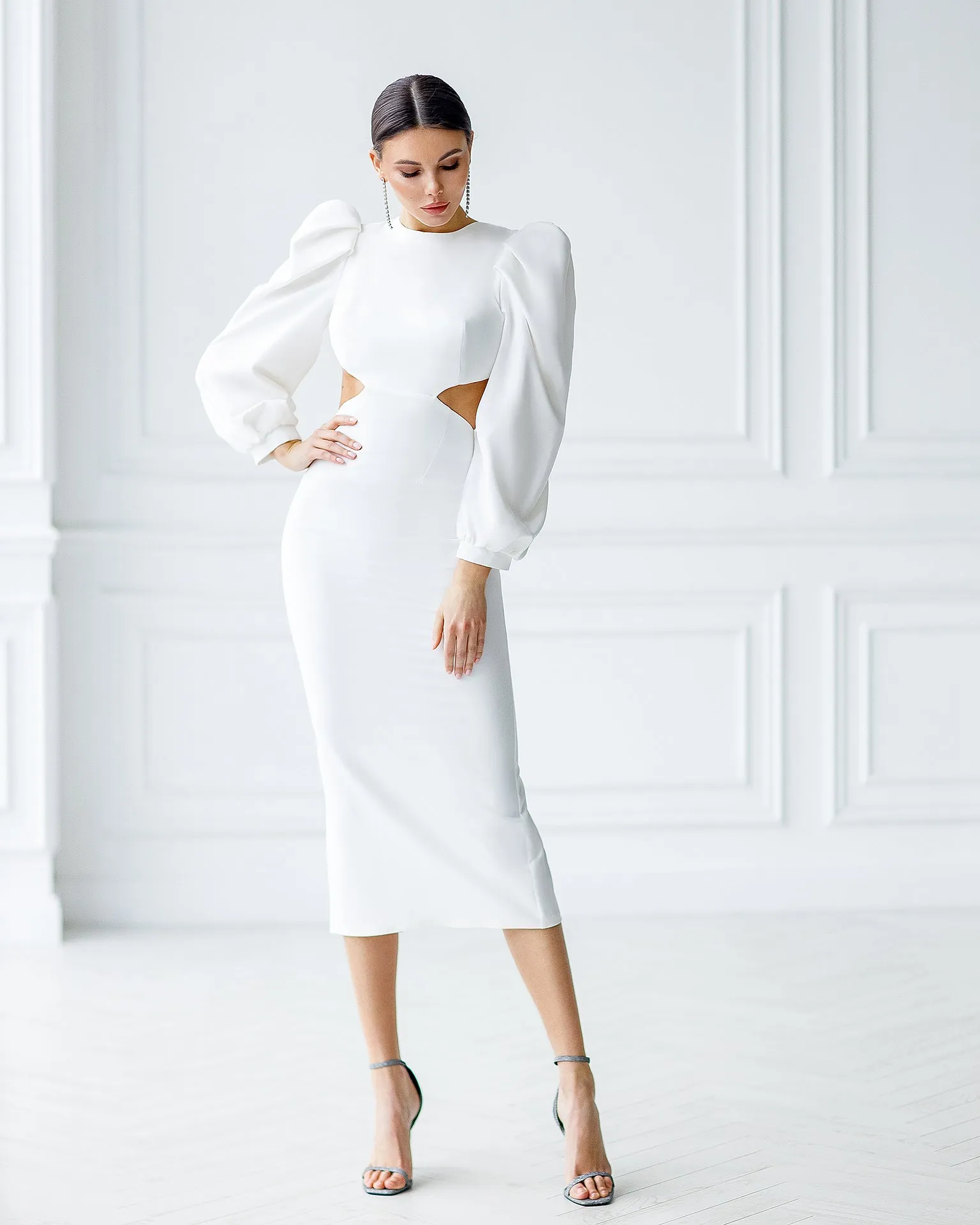 White Backless Cut-Out Puff-Sleeve Midi Dress