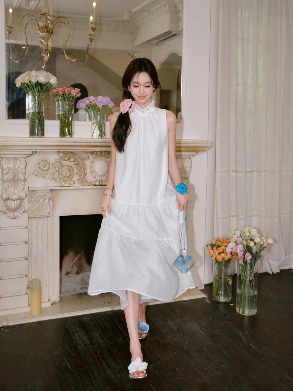 White Crushed Floral Sleeveless Wood Earring Dress