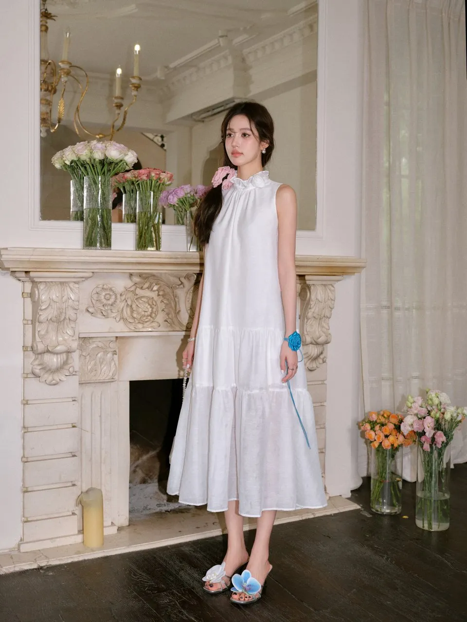 White Crushed Floral Sleeveless Wood Earring Dress