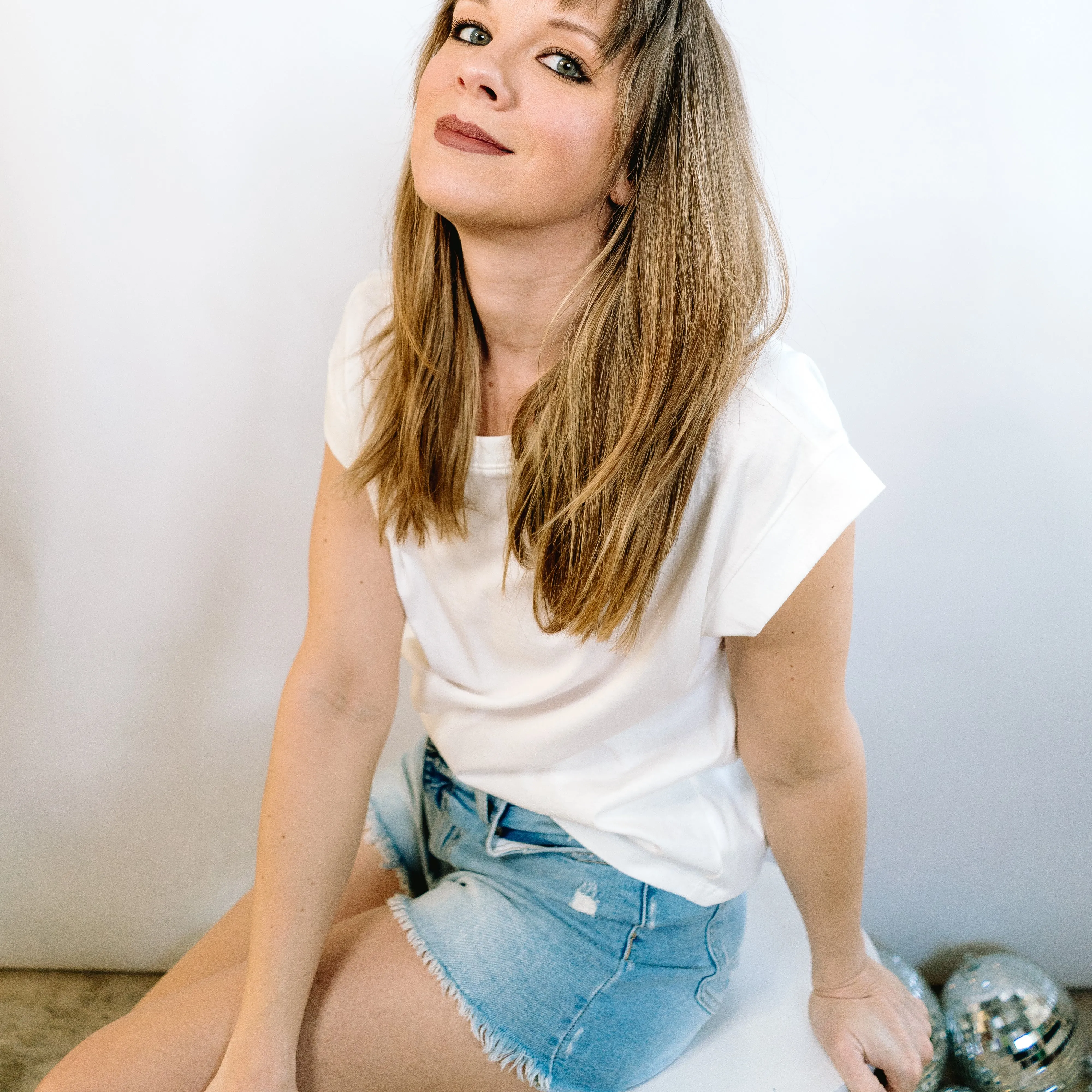 With Flare Basics Wide Arm Tee
